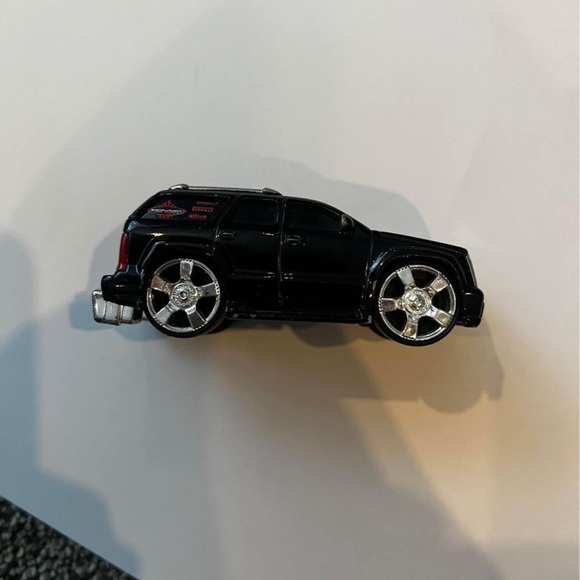 Hot Wheels Mattel 2002 Alpine Car Tunerz Cadillac Escalade 1/64 Diecast Black - Picture 6 of 8